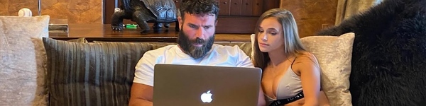 Билзерян закончил написание книги