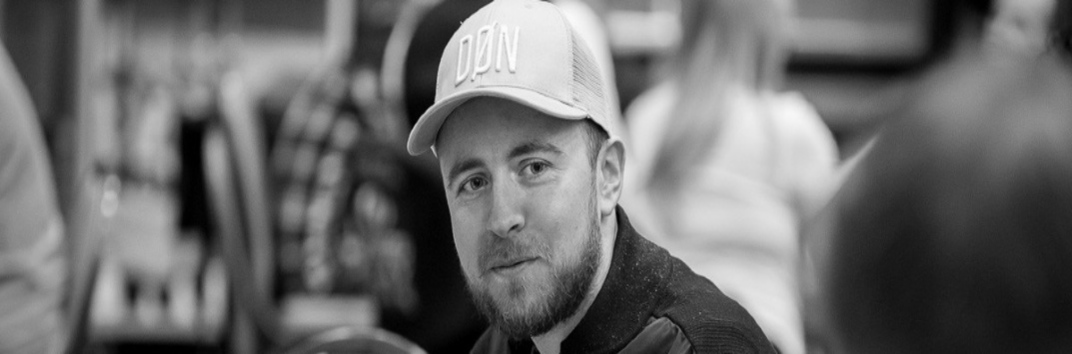 Патрик Леонард