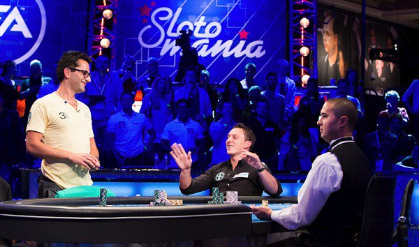 Антонио Эсфандиари