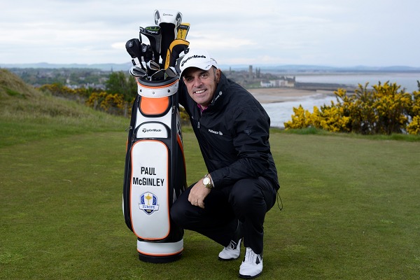 игрок в гольф