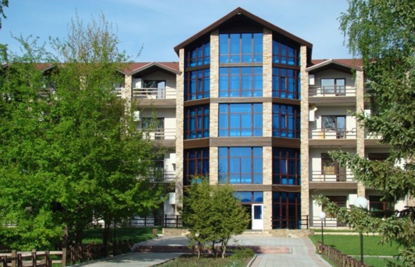 парк-отель “Ая”