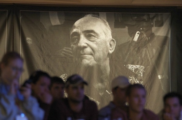 Джонни Мосс