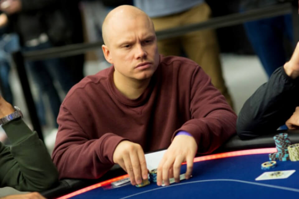 Сахамис покер