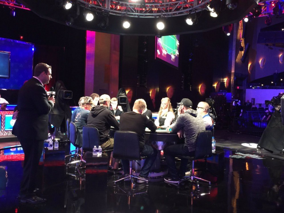 ноябрьская девятка