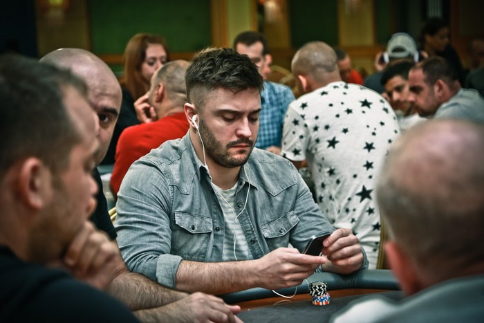 максим лыков