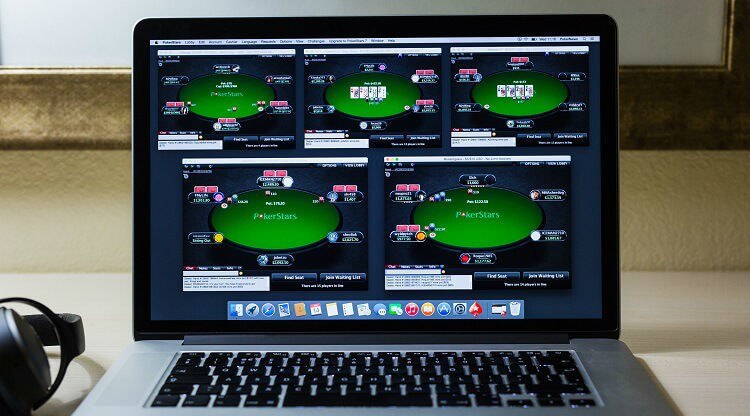 стол в покере