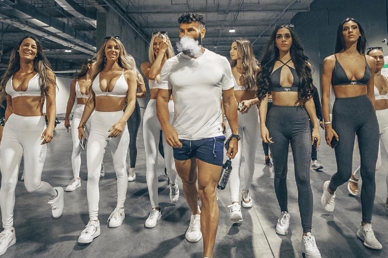 автобиография Дэна билзеряна