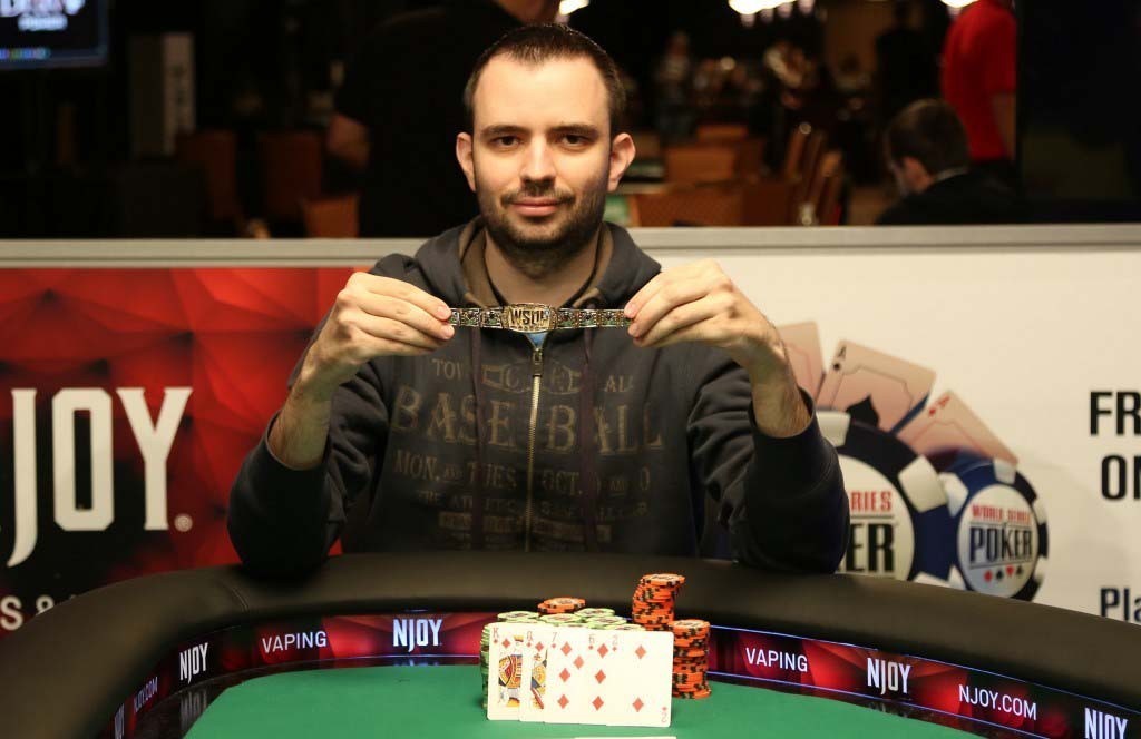 Константин Маслак победил в турнире хайроллеров на PokerStars