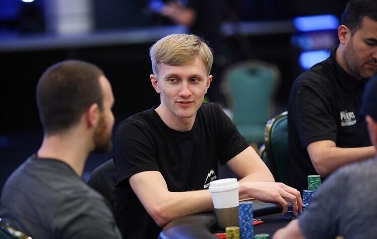 Павел Векслер победил на partypoker